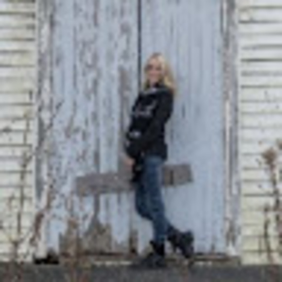 Meet your Posher, Meghan - Picture 1 of 1